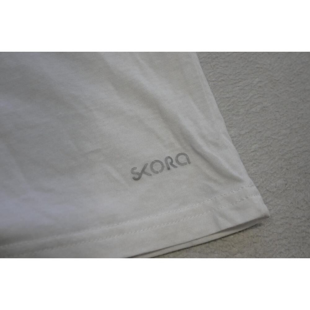 Skora Gym‎ Shirt White Tee Wicking RUN REAL Athletic Mens Size XL Slim